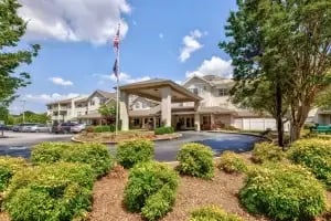 2-Greenville-019-scaled-300x200