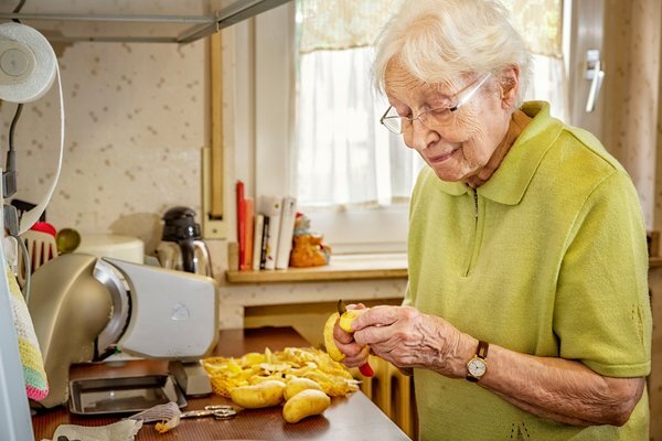 Making the Move to Independent Living: A Senior's Guide